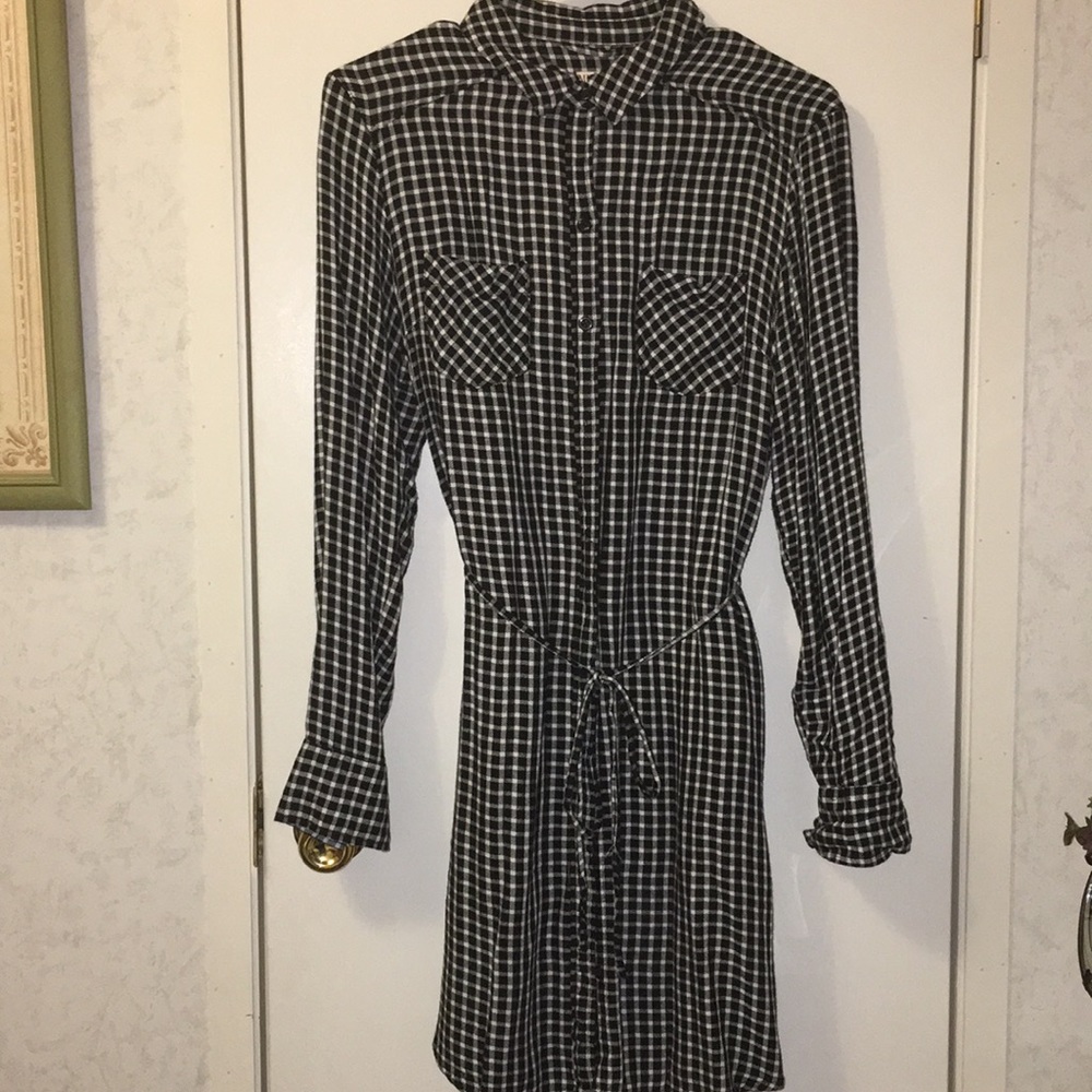 Black and white tunic